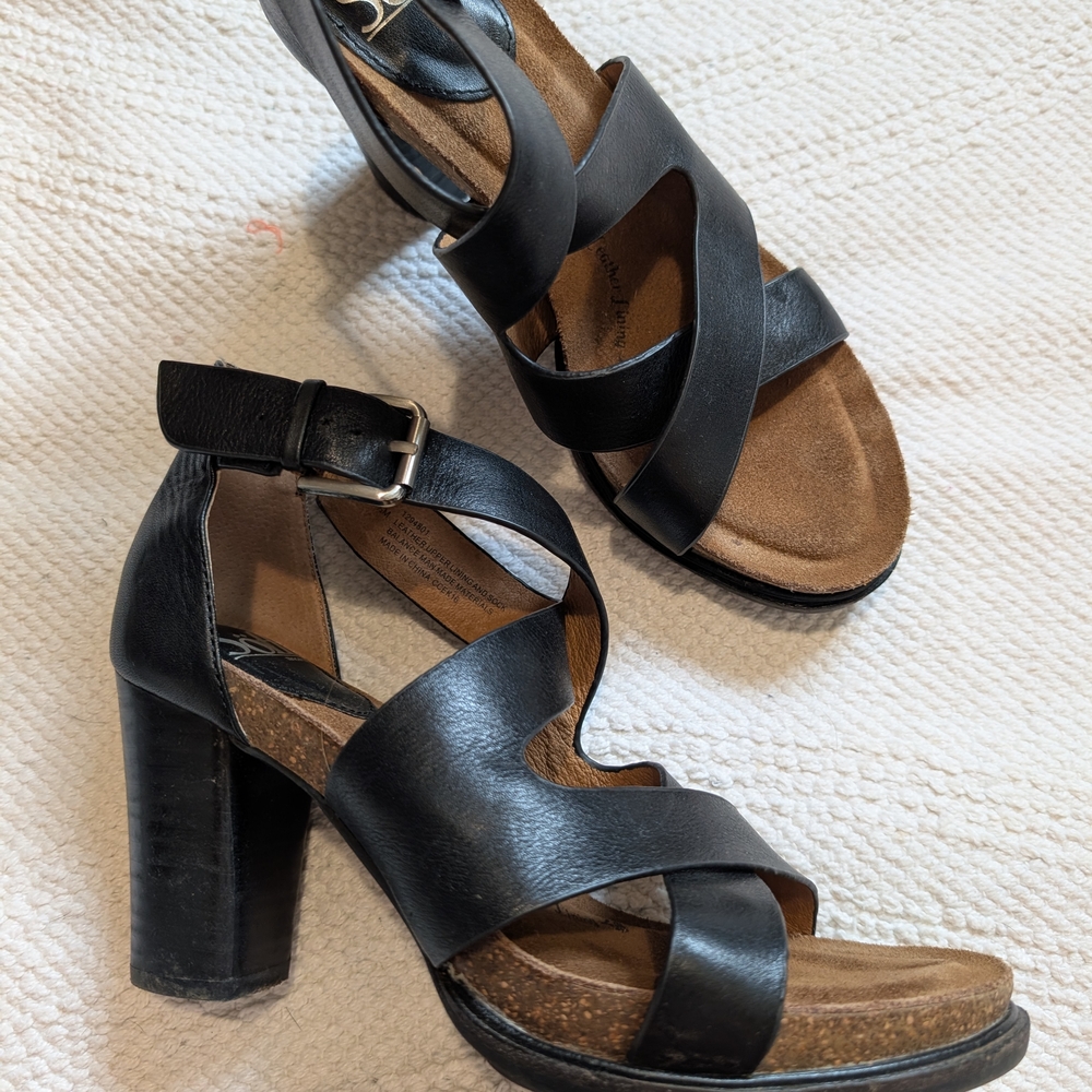 Sofft Black Strappy Heels